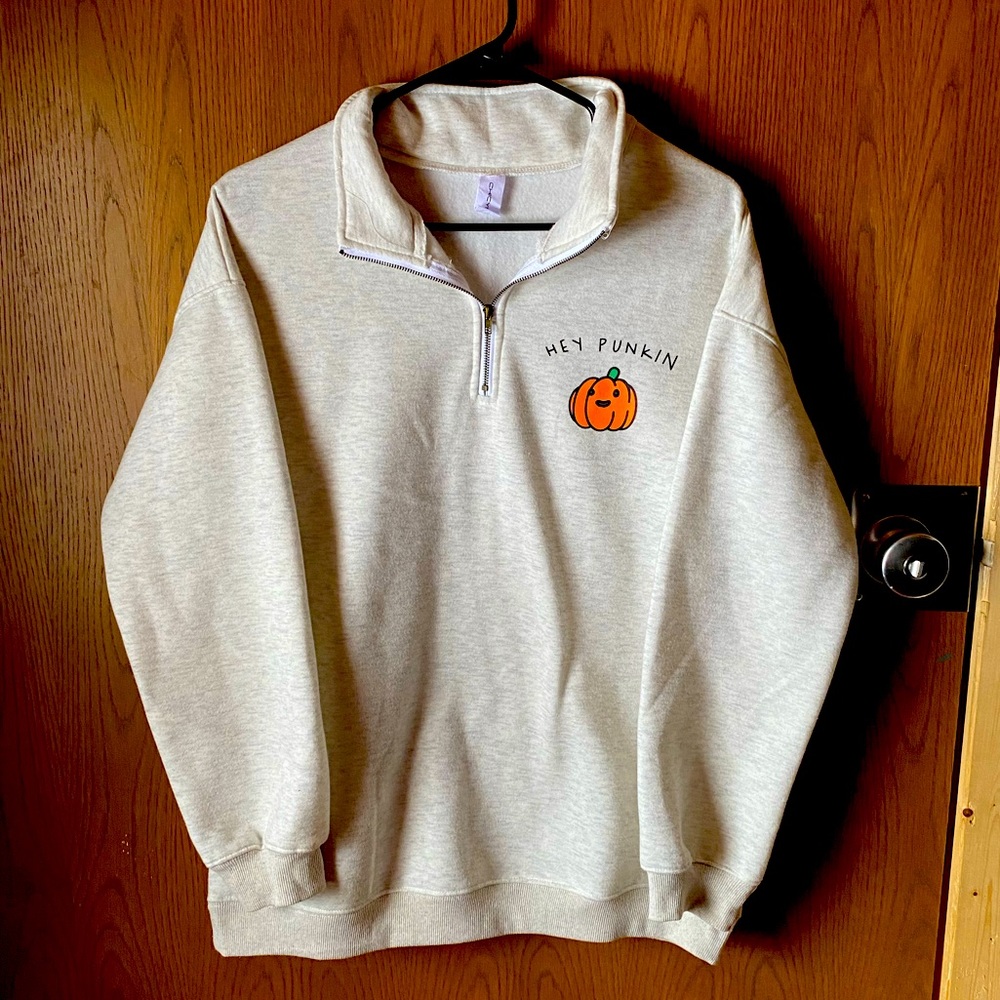 Chicyea sweatshirt size medium
